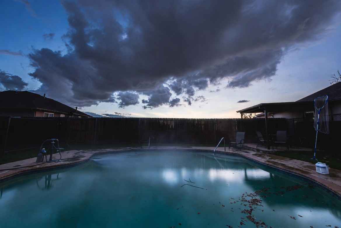 pool etiquette
pool noise neighbors
pool and neighbors
pool rules guests
pool party etiquette DFW
