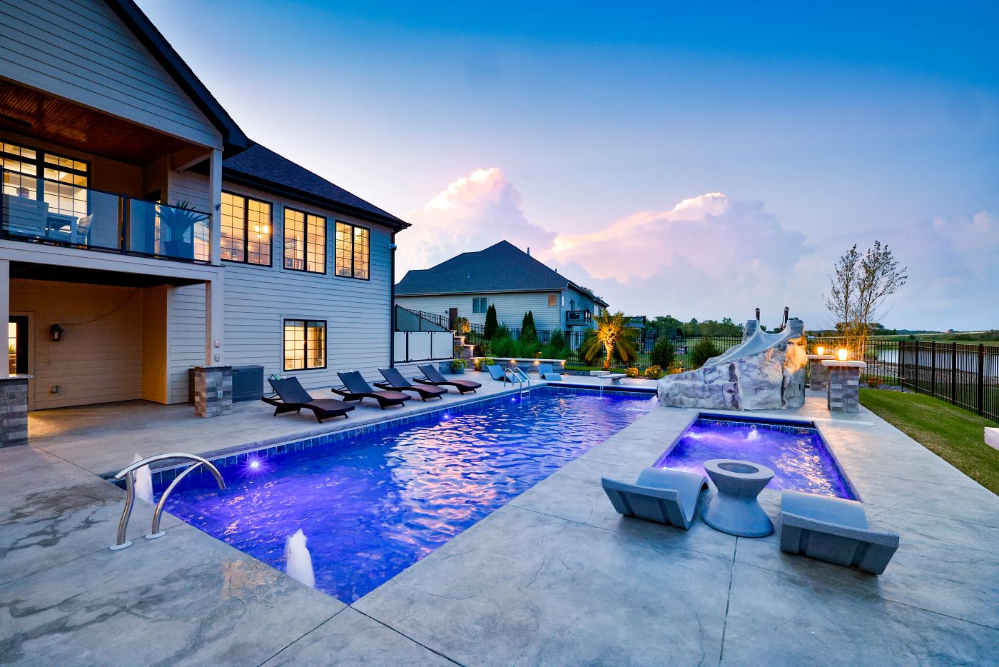 prepare pool for selling house
pool curb appeal
listing photos pool