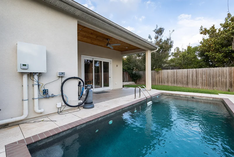 multi-generational pool
pool for every age
pool for kids and grandparents
pool all ages