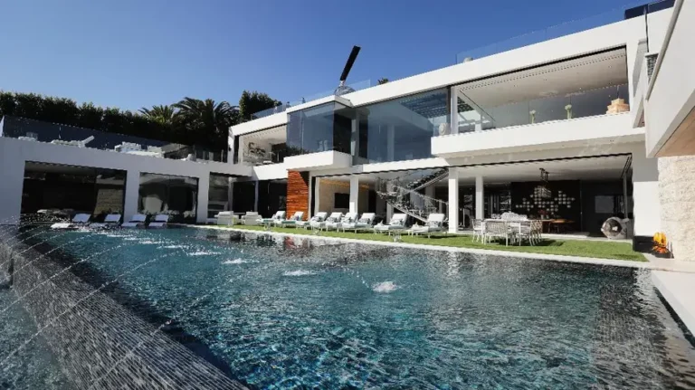 is a pool worth it pool ownership regret should I get a pool pros and cons of pool ownership - pool water problems, cloudy pool water, why is my pool cloudy
