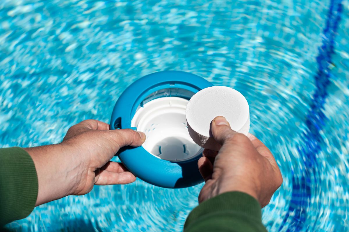 pool sanitation alternatives pool ozone system AOP pool system mineral pool system -
chlorine sensitivity
pool irritation
red eyes pool
skin irritation pool