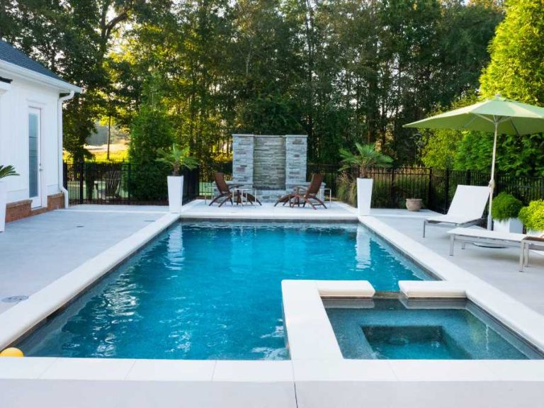 rental property pool service