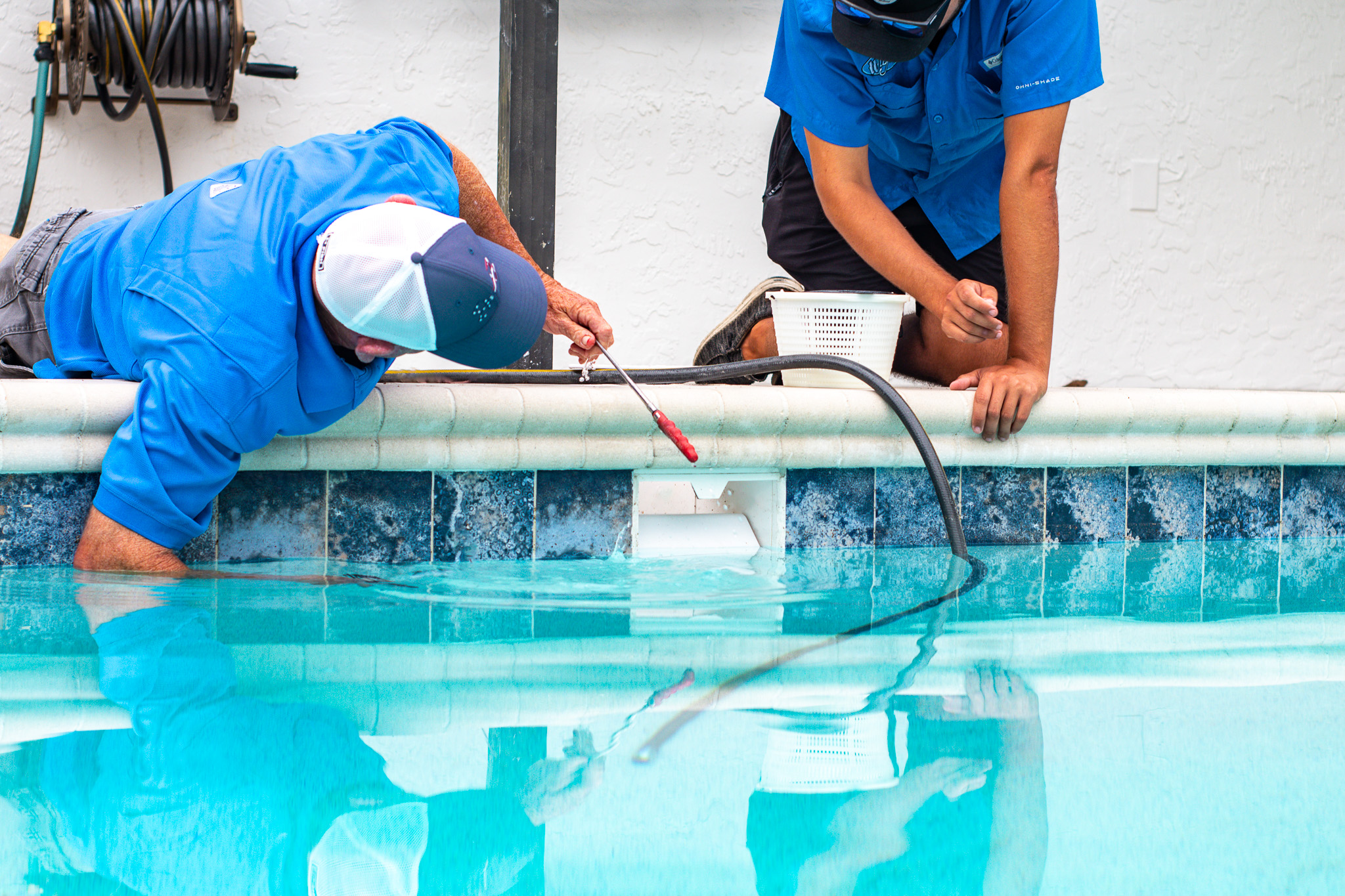 pool leak detection near me, pool leak repair - salt water pool maintenance schedule, salt pool maintenance schedule, weekly salt water pool maintenance - pool return jet direction, where to point pool return jets, pool circulation pattern, weak pool return jets, pool dead spots