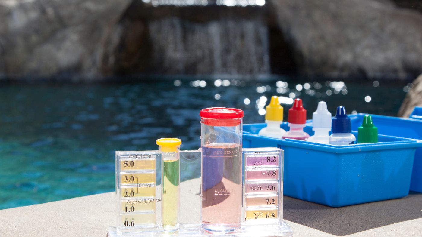pool cyanuric acid too low, low cyanuric acid pool, low pool stabilizer, chlorine disappearing fast, pool stabilizer level