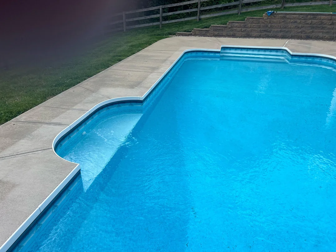 air bubbles from pool return jets, pool return bubbles, air bubbles in pool, pool pump air leak, pool suction leak