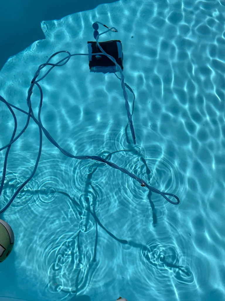 robotic pool cleaner cable twisting, robotic pool cleaner cable tangle, pool cleaner cable twisting, robotic cleaner not moving, pool cleaner troubleshooting - pool cleaner troubleshooting, pool cleaner stuck in deep end, pool cleaner stuck, automatic pool cleaner stuck, pool vacuum stuck