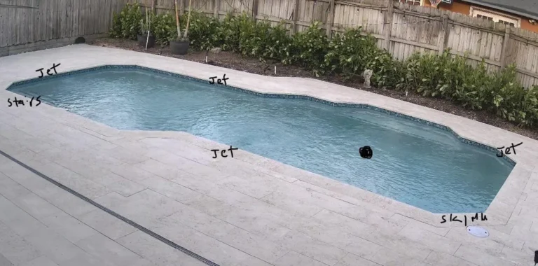 pool return jet direction, where to point pool return jets, pool circulation pattern, weak pool return jets, pool dead spots