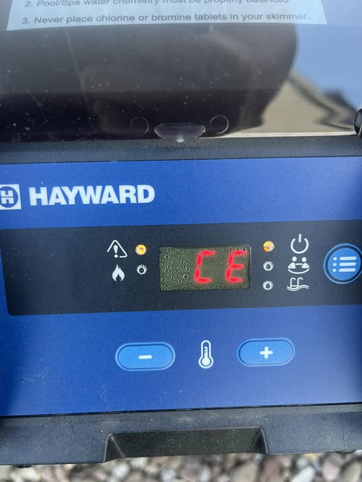 saltwater pool check cell light, check cell light salt pool, salt cell warning, salt chlorinator service light, salt cell cleaning frequency
