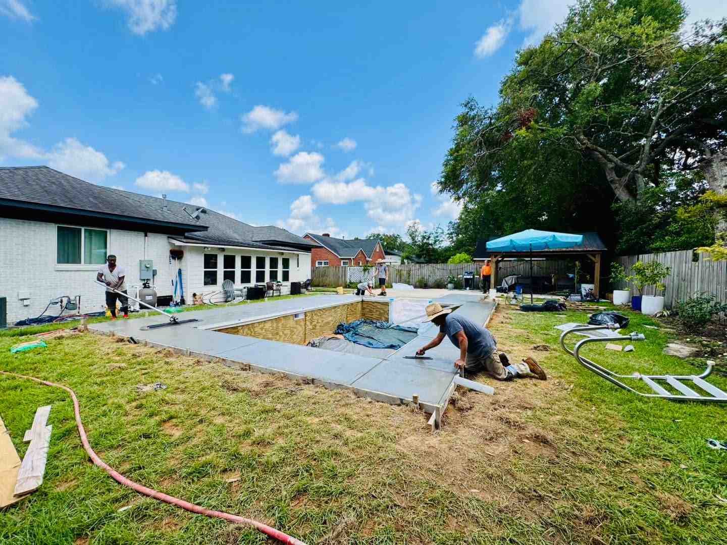 pool deck resurfacing, swimming pool deck resurfacing, pool deck repair and resurfacing, cracked pool deck repair, pool patio resurfacing