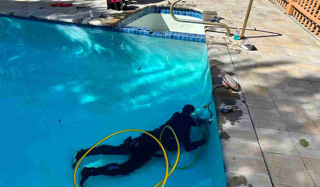 leak in pool plumbing, pool plumbing leak, leaking pool pipe, underground pool plumbing leak, pool pipe repair