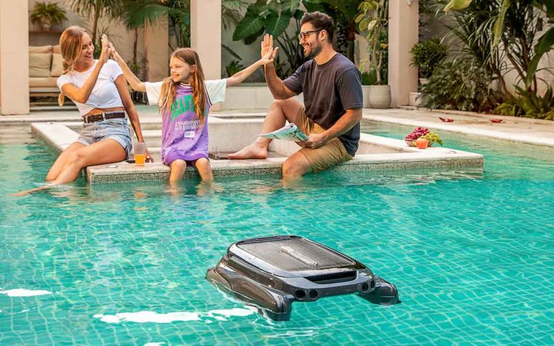oating pool skimmer effectiveness, floating pool skimmer, solar pool skimmer, automatic pool skimmer